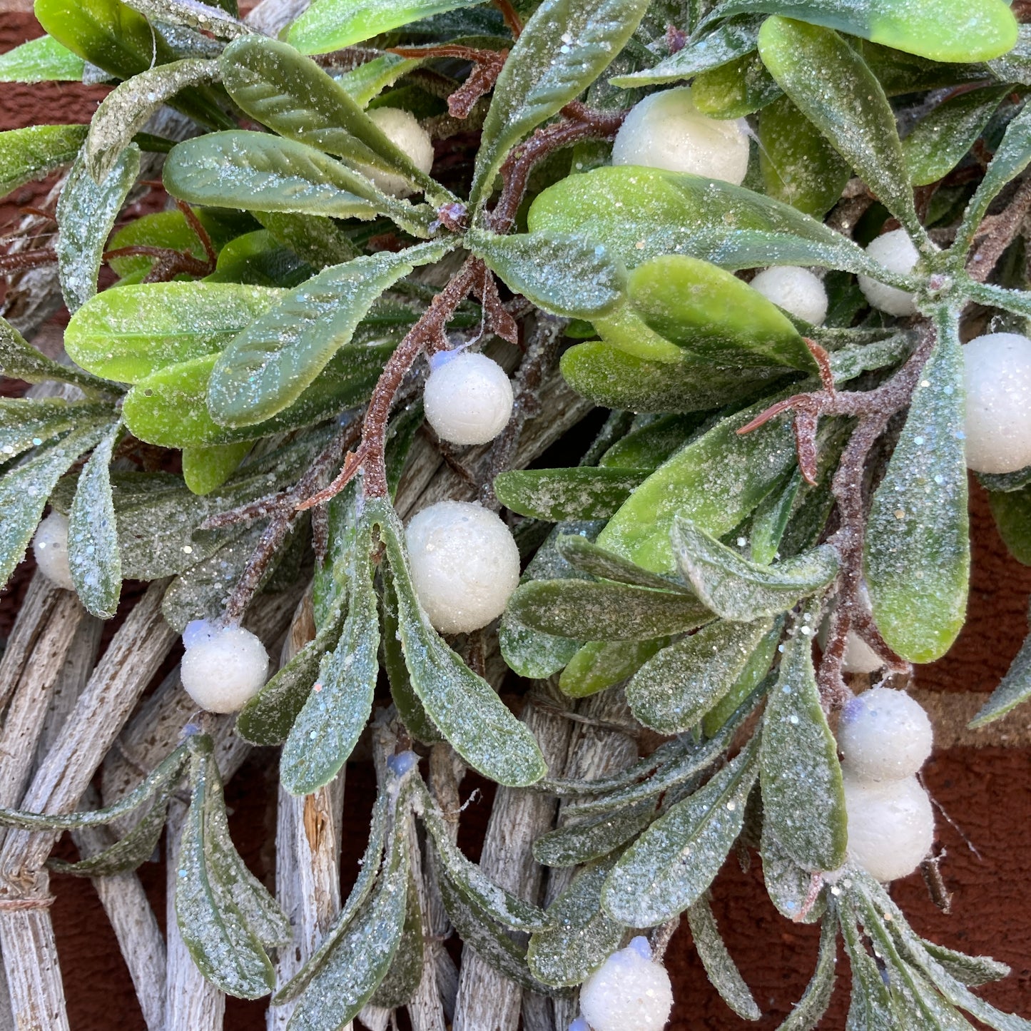 Faux Mistletoe wreath - close up.