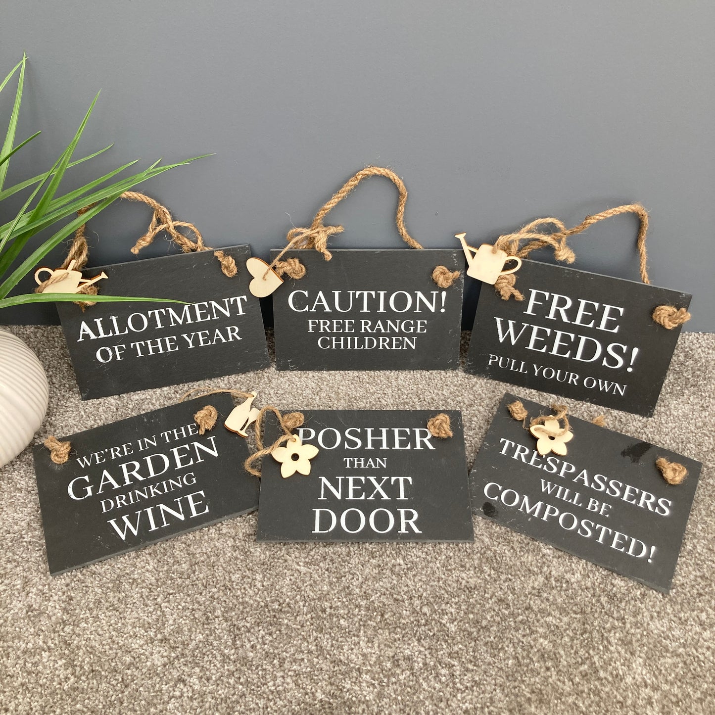 6 Assorted slogan slate signs for the garden