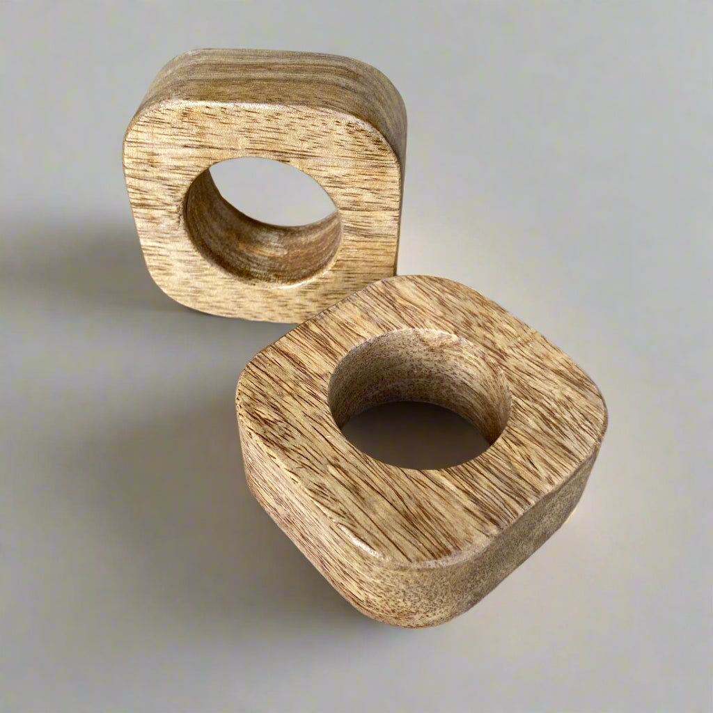 Set of solid Mango wood napkin rings. 2 rings.