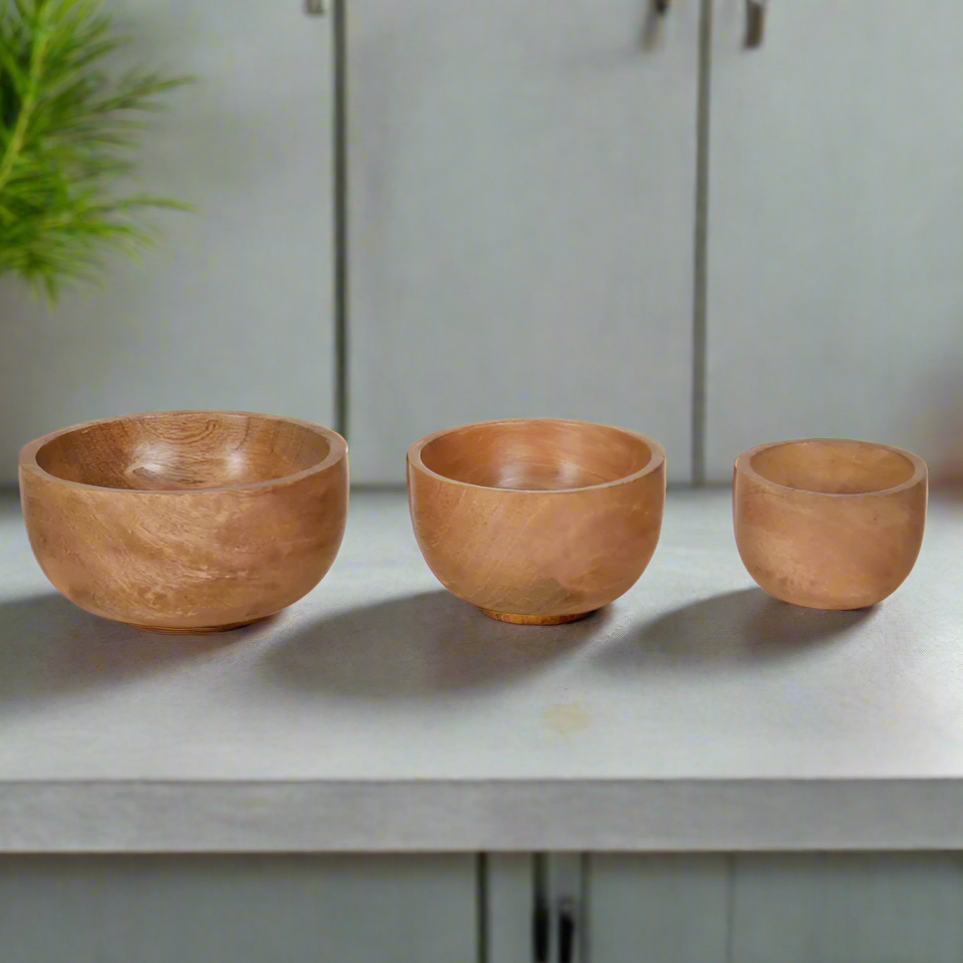 Set of 3 nesting Mango wood bowls. Ideal for dry snacks.