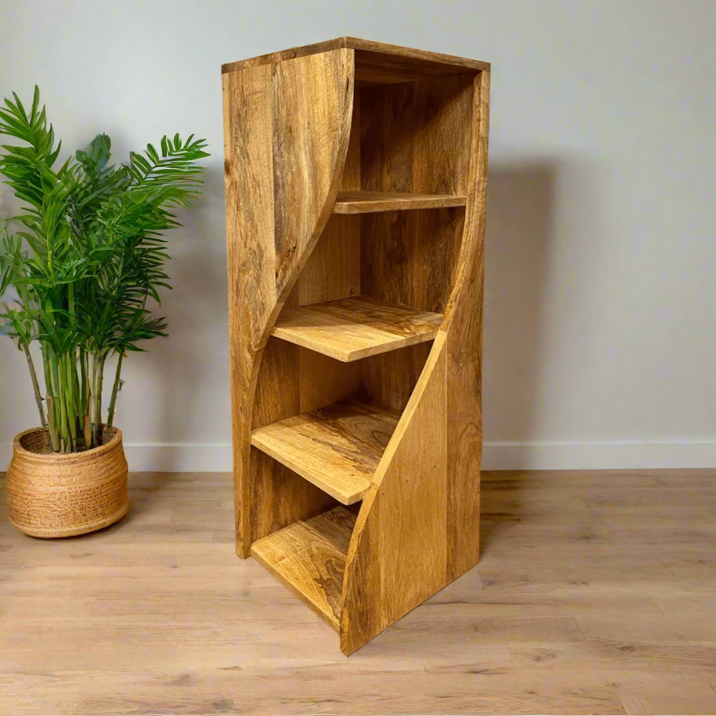 Medium twisted bookcase.