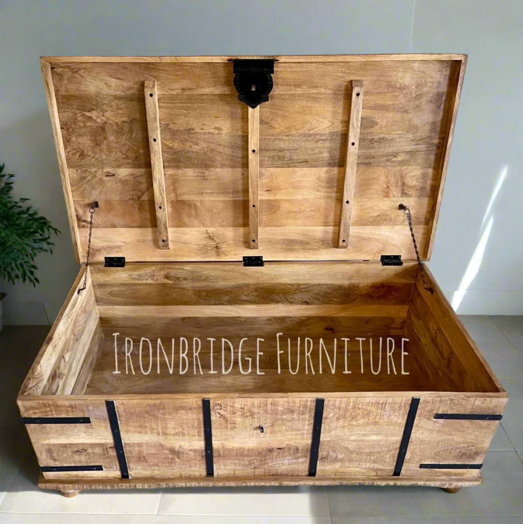 Size 4 Extra large rustic rough cut Mango wood trunk on feet - open