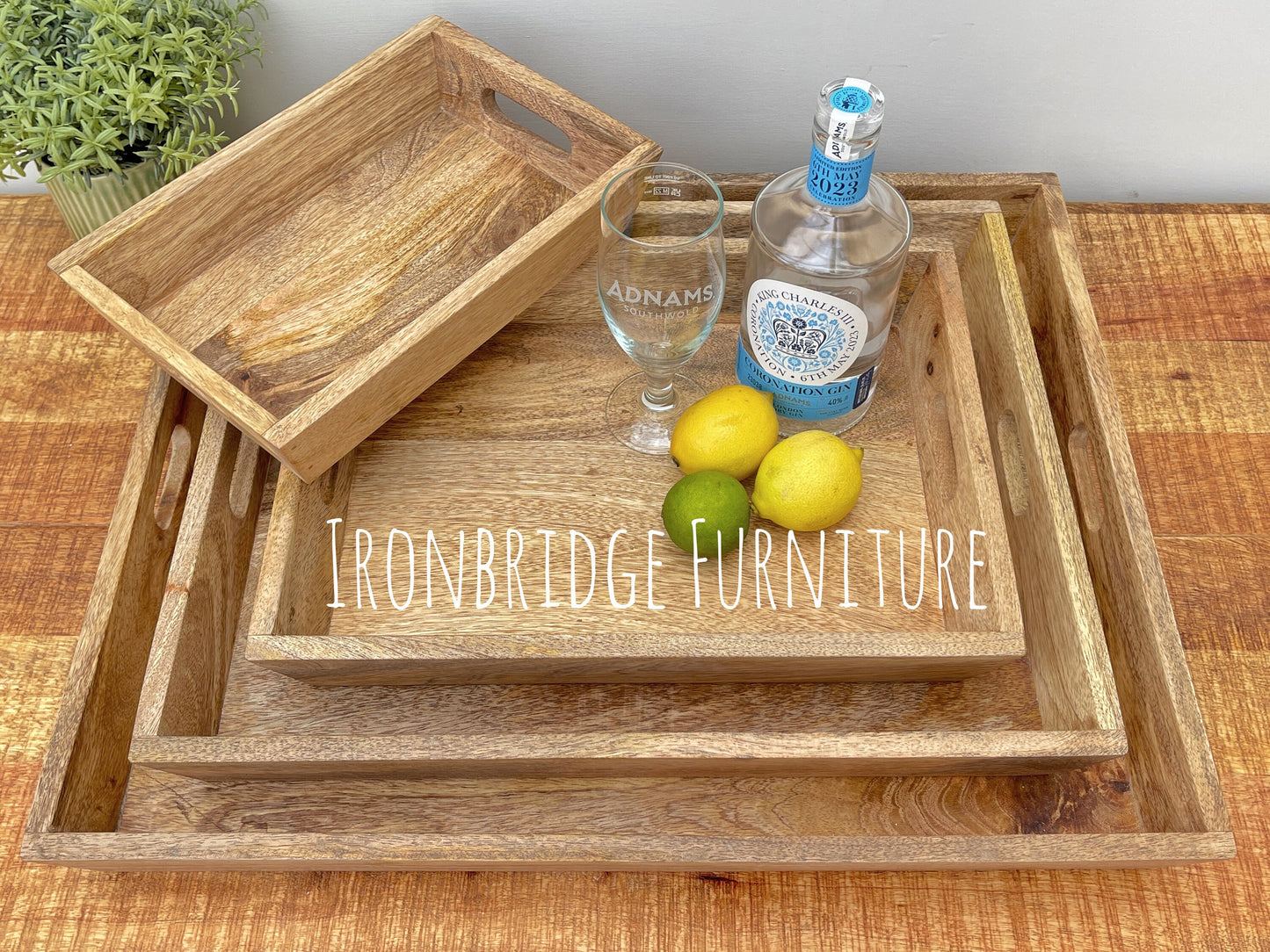 Solid Mango wood tray with cut out handles with G&T