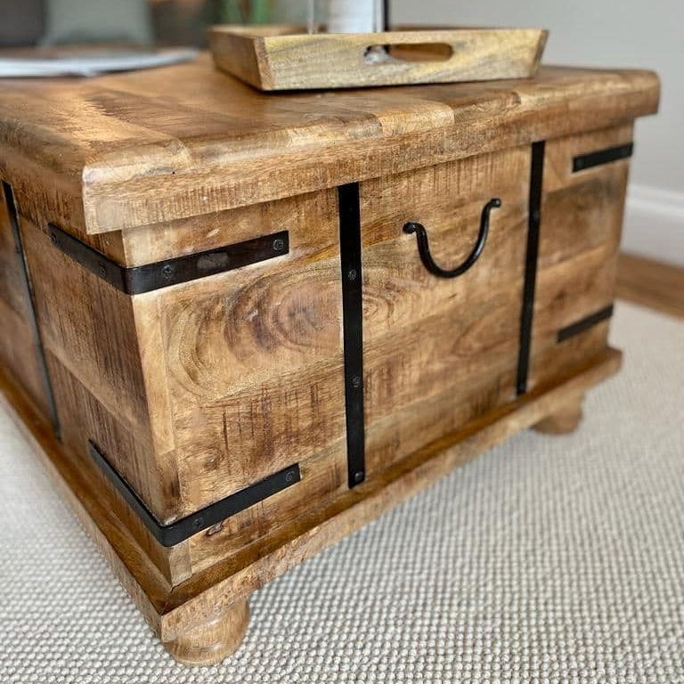 Size 3 Large rustic rough cut Mango wood trunk on feet - 91cm wide close up