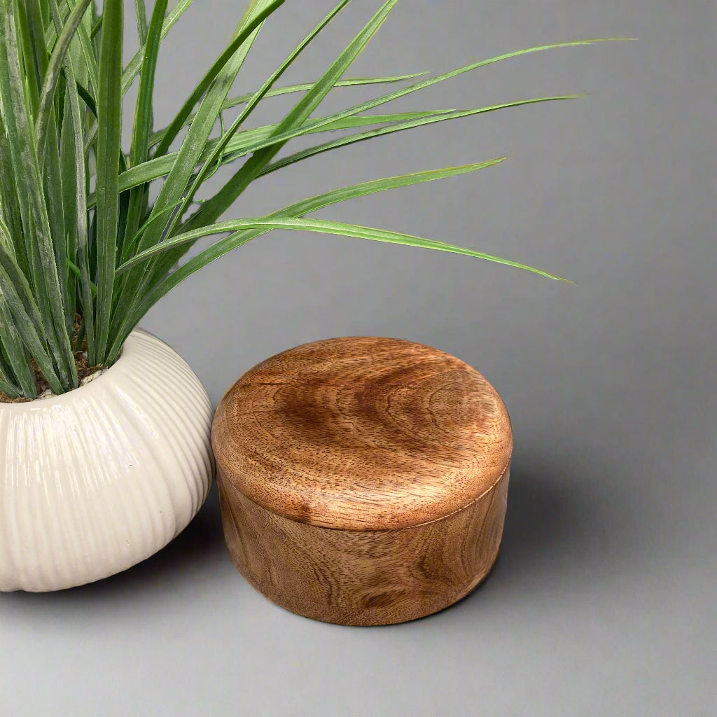 Dark Mango wood round lidded boxes medium box