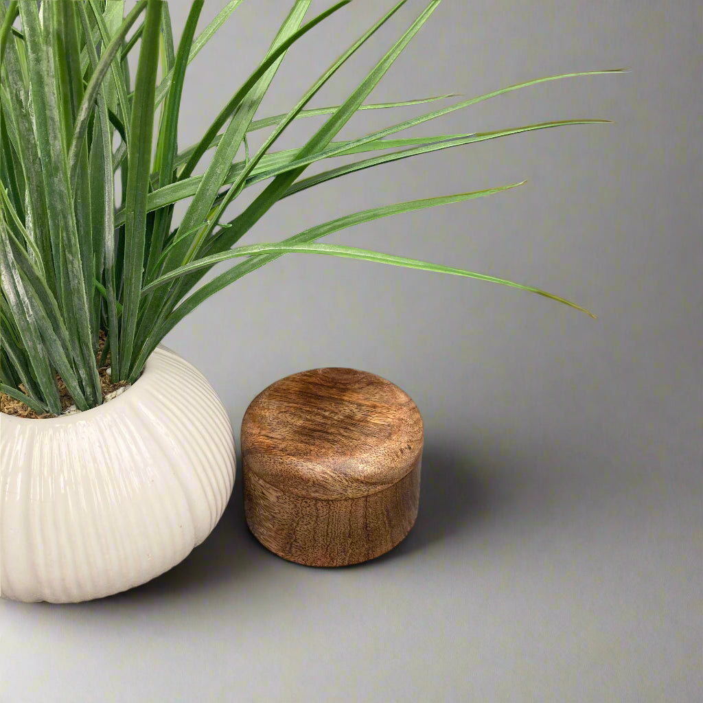 Dark Mango wood round lidded boxes small box