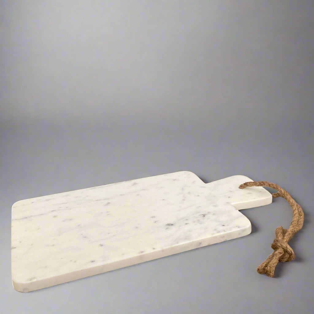 Marble chopping board - round or rectangular design. Rectangular design with rope.