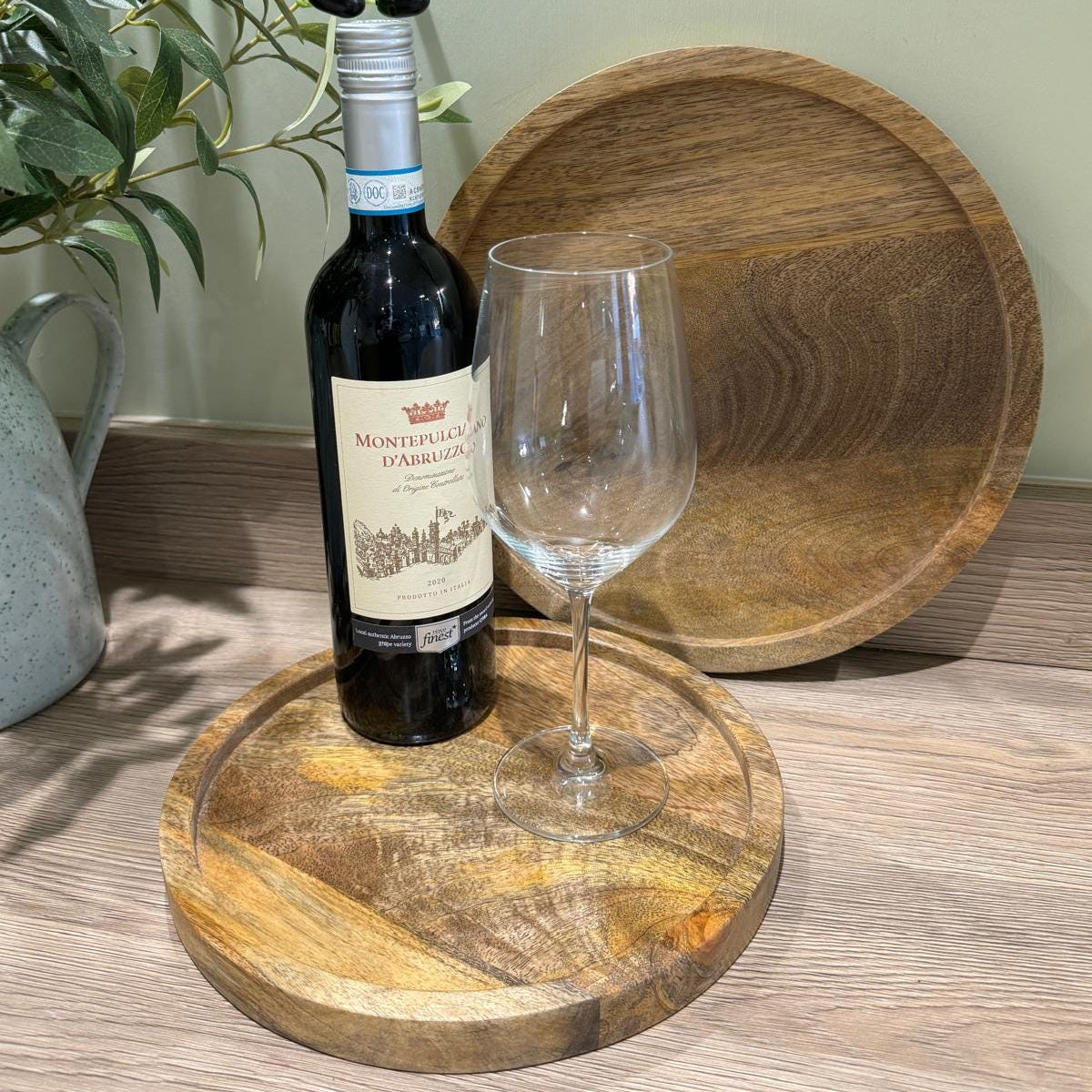BD7/8 Mango wood round tray - 2 sizes available