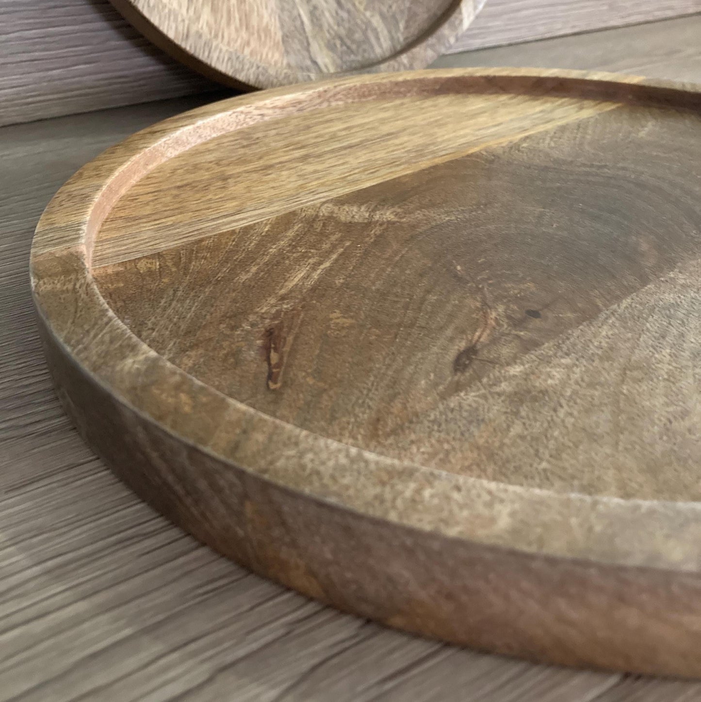 BD7/8 Mango wood round tray - 2 sizes available