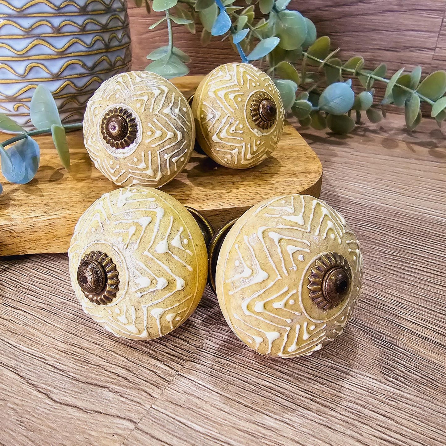 Set of 4 hand painted ceramic knob handles. 6 neutral colour designs. Design B