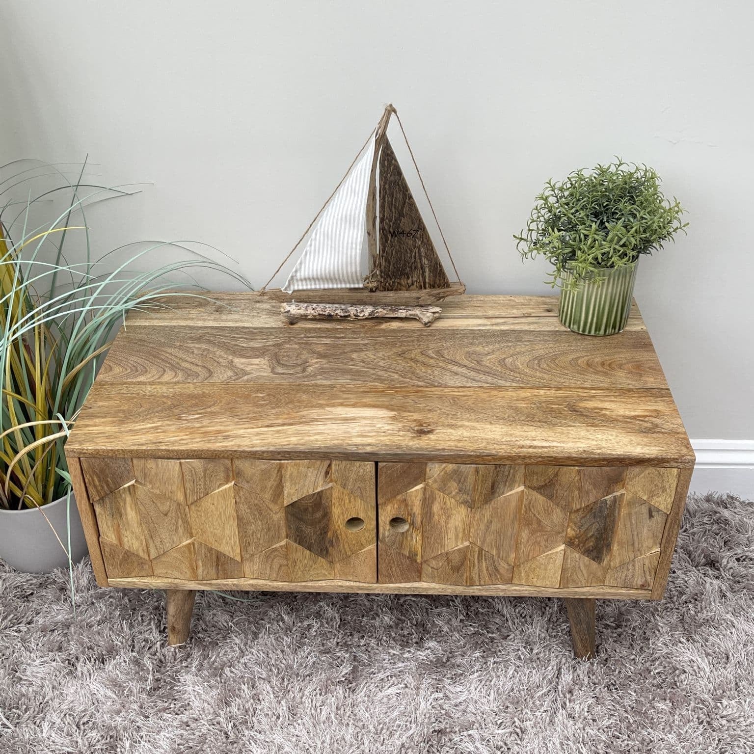 Patterned front TV stand top close up