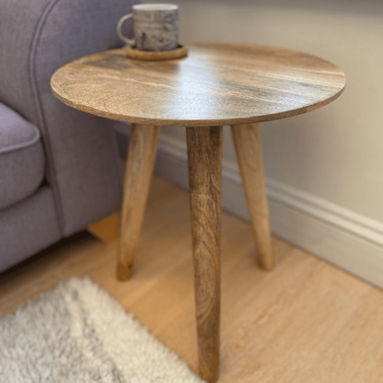 MANT-6012M 45cm round Mango wood top coffee table with 3 tapered legs