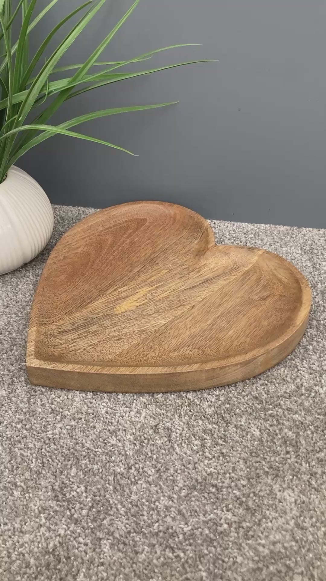 Video of Hand carved solid Mango wood wooden heart dish / board